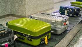 Trappola bagagli a mano: supplementi a sorpresa e regole confuse per 1 italiano su 2