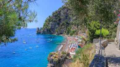 Relax, natura e mare: le migliori spiagge libere della Costiera