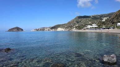 Ischia, dove il calore della terra trasforma la cucina in magia