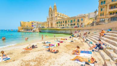 Malta, spiagge di San Julian: dove il mare incontra il vero divertimento