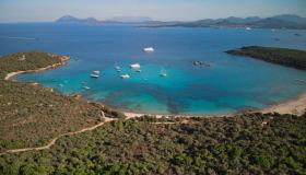 Cala Petra Ruja: il gioiello selvaggio della Costa Smeralda