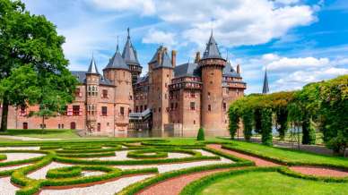 Castello De Haar, la fiaba gotica rinata tra i canali