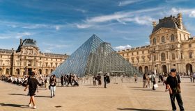 Louvre, Versailles e non solo: molti musei francesi costeranno di più