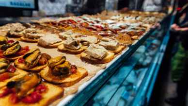 Perché visitare Madrid a ottobre: torna TapaPiés, la tapas crawl più cool della città