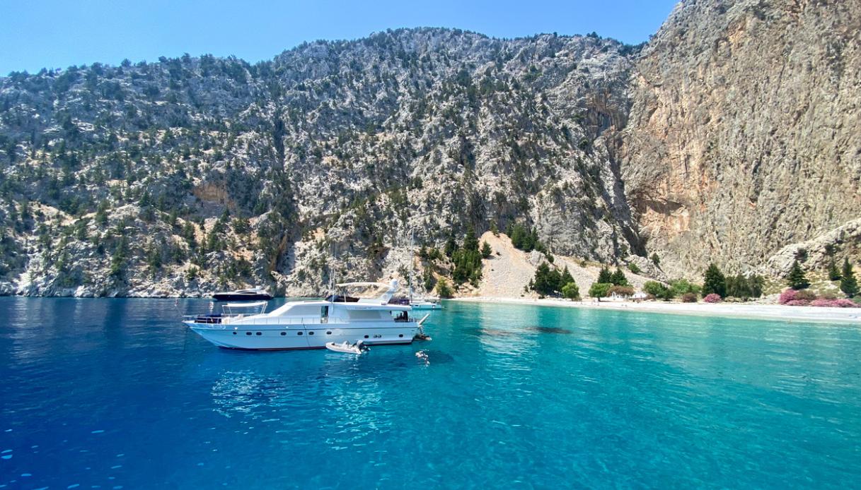 https://siviaggia.it/wp-content/uploads/sites/2/2025/08/Symi.jpg