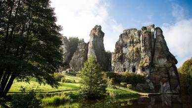 Dove la natura scolpisce il sacro, viaggio alla scoperta delle Externsteine