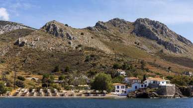 Le migliori spiagge di Hydra dove scoprire il fascino autentico dell’Egeo