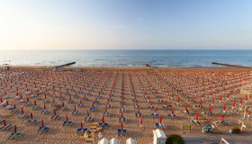 Caro vacanze a Jesolo, dove una giornata di mare costa fino a 250 euro