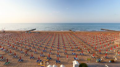 Caro vacanze a Jesolo, dove una giornata di mare costa fino a 250 euro