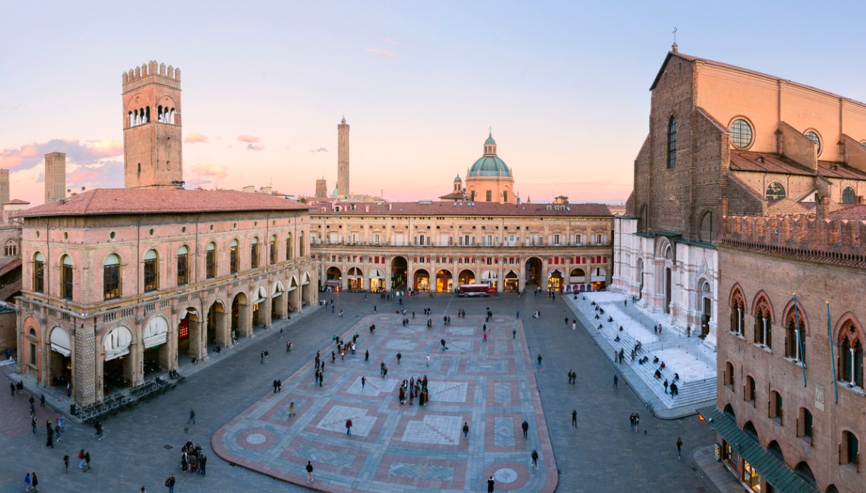 Piazza Maggiore Bologna