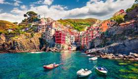 Stabilimenti balneari record in Italia, ma a Riomaggiore il mare è “free”