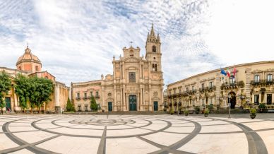 Cosa fare e cosa vedere ad Acireale, incanto della Sicilia