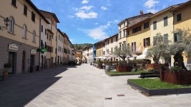 Gaiole in Chianti, tra vino, storia e pedalate d’altri tempi