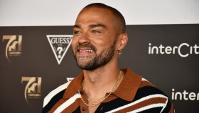 Jesse Williams in Hotel Costiera: “In Italia ho riscoperto la famiglia e una nuova idea di mascolinità”