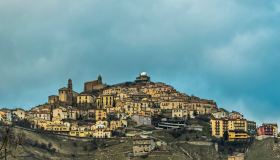 Alla scoperta di Anzi, il borgo della Basilicata sospeso tra cielo e storia