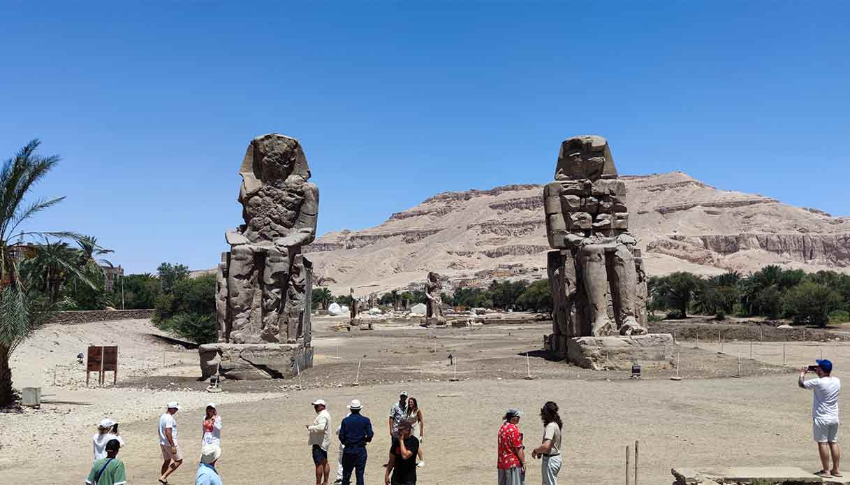 colossi-memnon