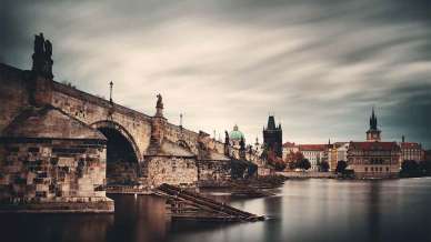 Viaggio alla scoperta di Praga nel nuovo romanzo di Dan Brown, tra luoghi famosi e più segreti