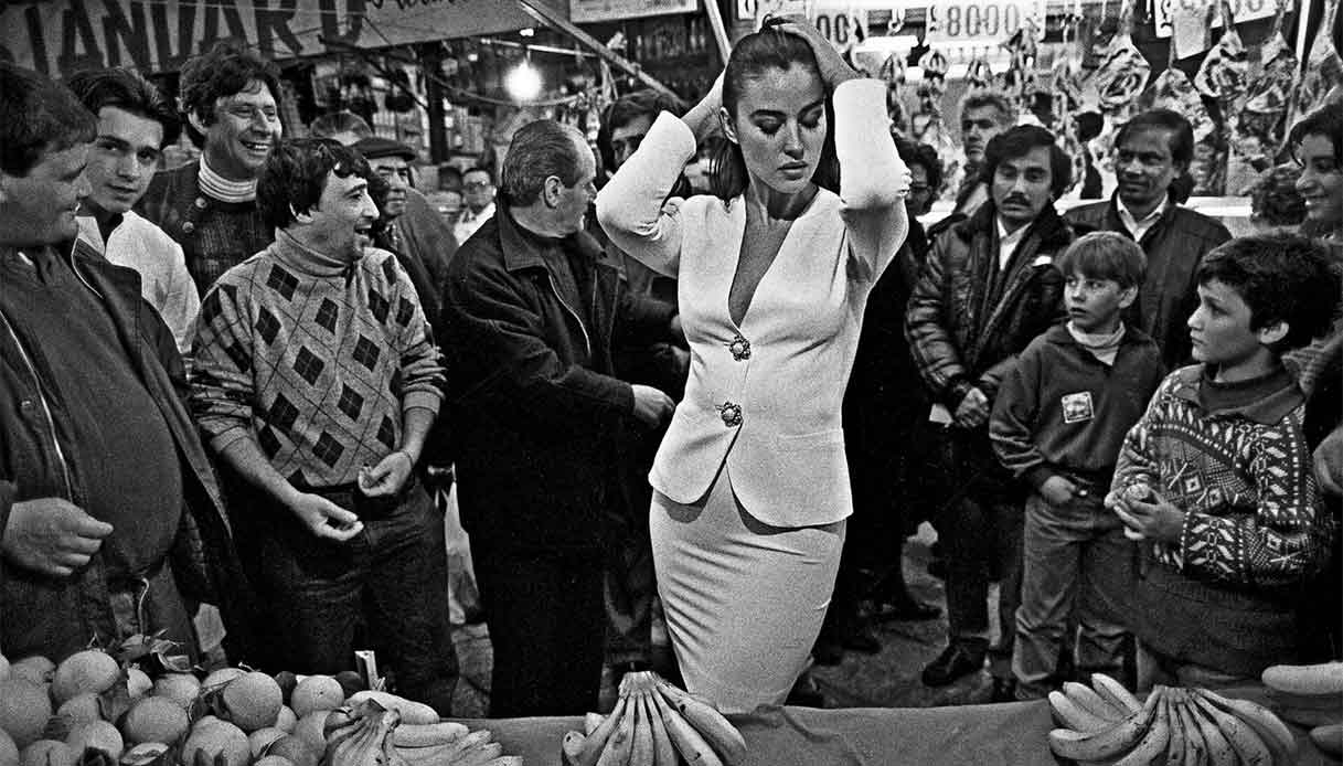 Ferdinando-Scianna-Monica-Bellucci-Palermo-1991