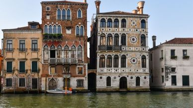 Tra storia e maledizioni: viaggio nelle case infestate dai fantasmi d’Italia