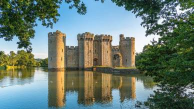 Bodiam, il maestoso castello medievale che sembra galleggiare sull’acqua