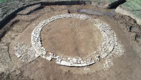 Riemerge un insolito cerchio perfetto di origine romana: la scoperta rara in Baviera