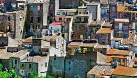 Mussomeli e le case a 1 euro: elogio degli stranieri al borgo siciliano
