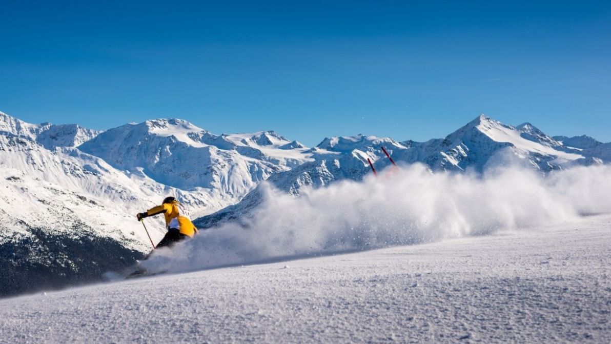 Bormio apre le piste da sci ed è già pronta alle Olimpiadi Invernali