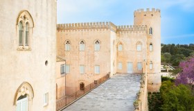 Il Castello di Donnafugata, set di film celebri e custode di una leggenda affascinante