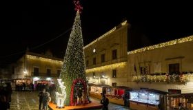 Natale a Erice: il Borgo dei Presepi si accende per le feste