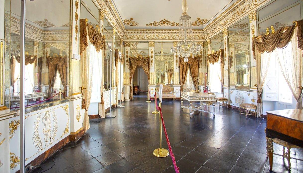 Gli interni del Castello di Donnafugata