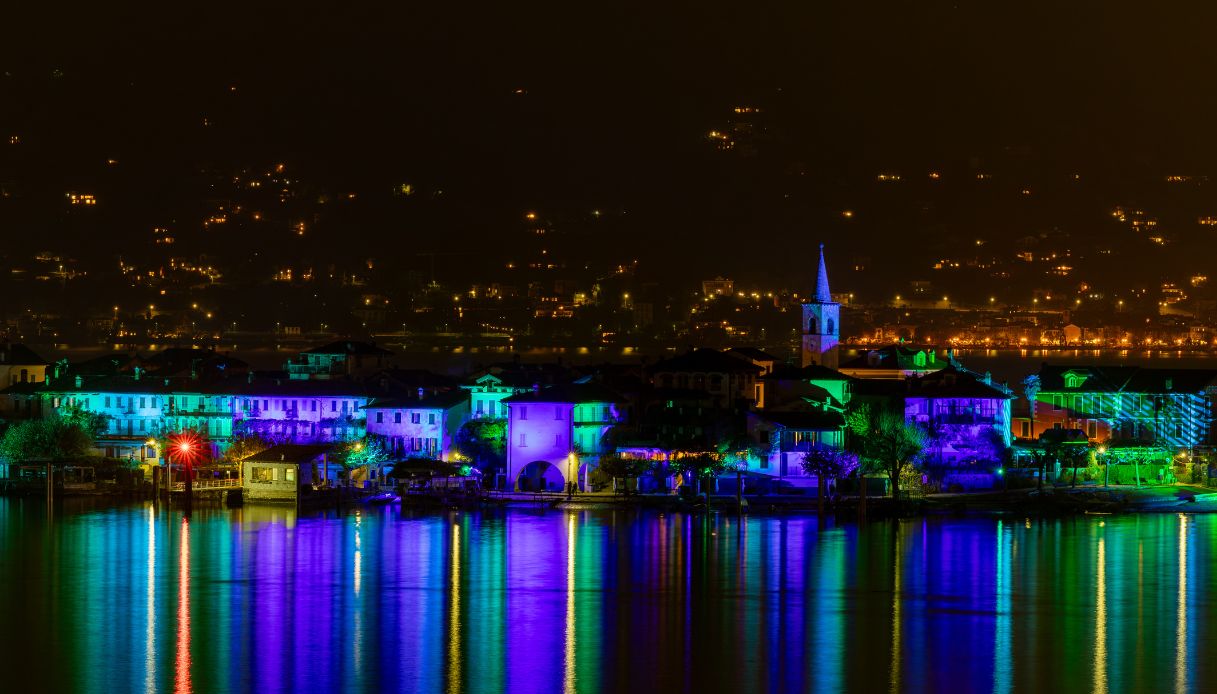 Isole Borromee illuminate a festa per Natale