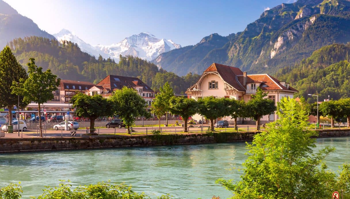 Scorcio della Città Vecchia di Interlaken, Svizzera