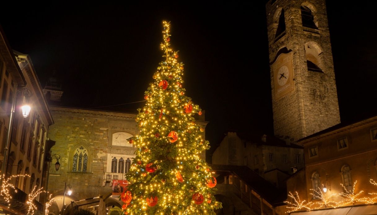 I mercatini di Natale in Lombardia più belli: dalle città ai borghi montani
