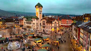 Vivi la magia dei Giardini di Natale di Asiago tra luci, profumi e incanto