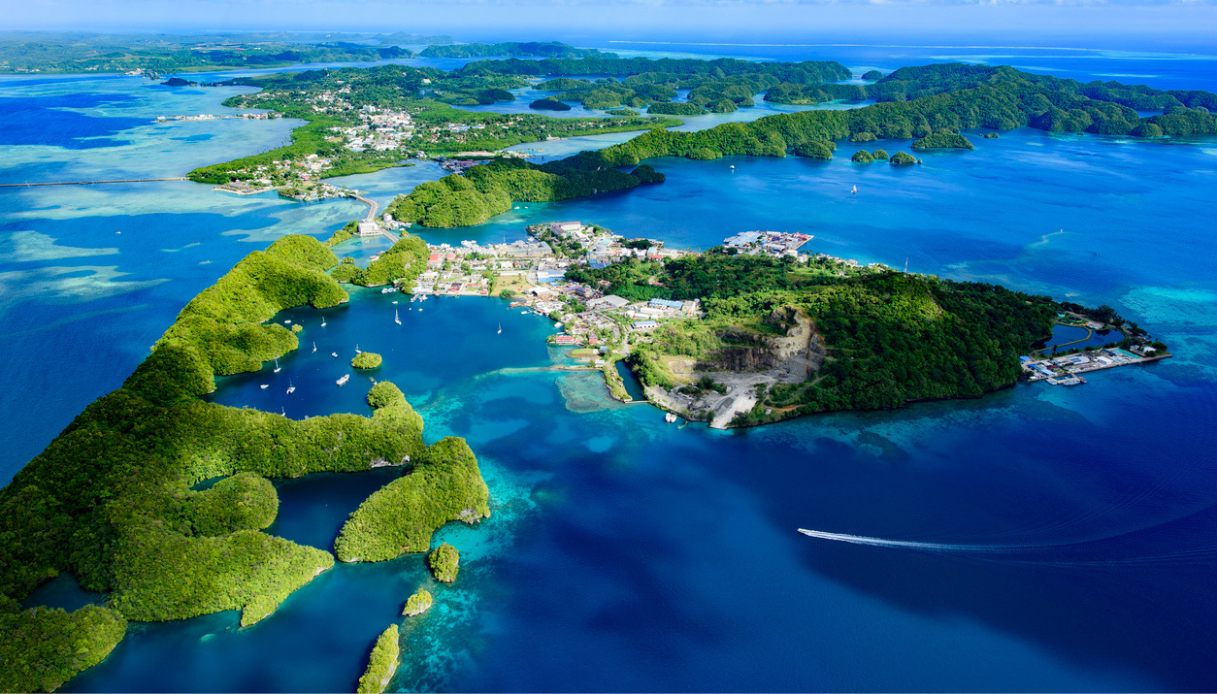 Esplorando Palau: un meraviglioso viaggio tra mare primordiale e cultura insulare