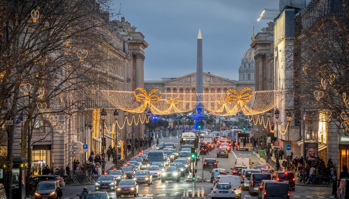 Voli per la Francia con nuove regole molto severe