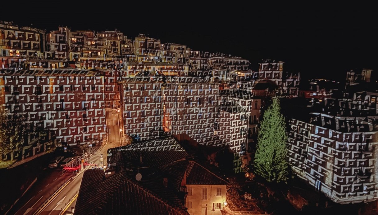L'incredibile videomapping di Perugia...al cioccolato!