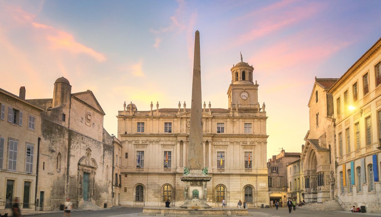 Piazza della Repubblica ad Arles, Francia