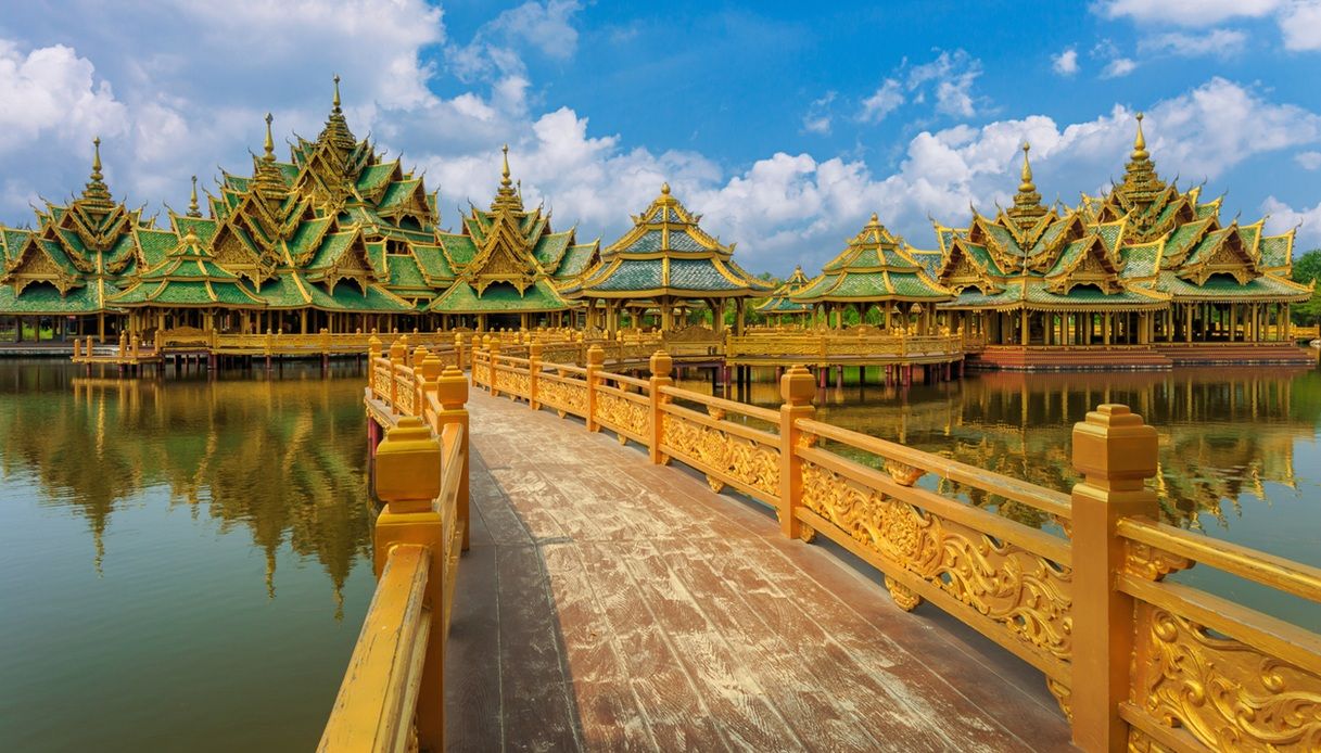 Templi dell'antica città di Samut Prakan in Thailandia