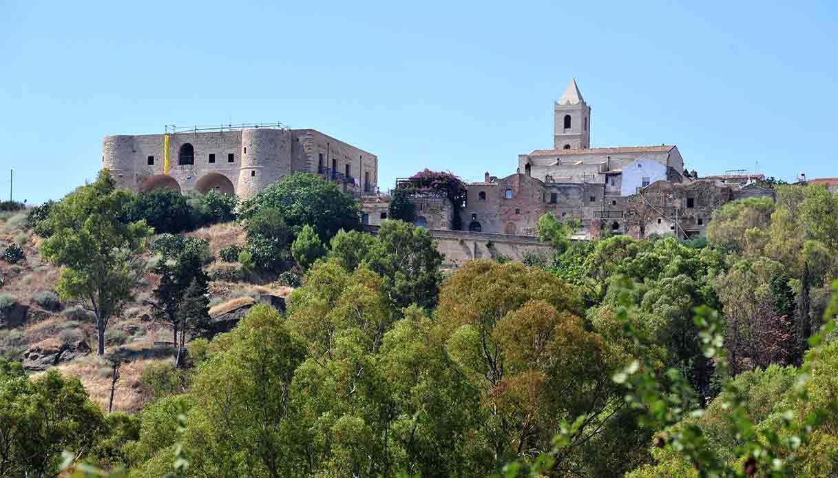 Un angolo di Lucania che sorprende: benvenuti a Bernalda, il borgo della quiete e dei panorami senza filtri