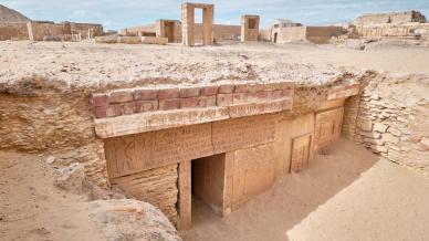 Viaggio in Egitto alla scoperta delle mastabe, le tombe che hanno dato origine alle piramidi