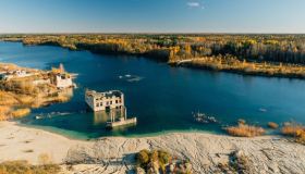Rummu, la prigione sovietica in Estonia sommersa e inghiottita dalla natura