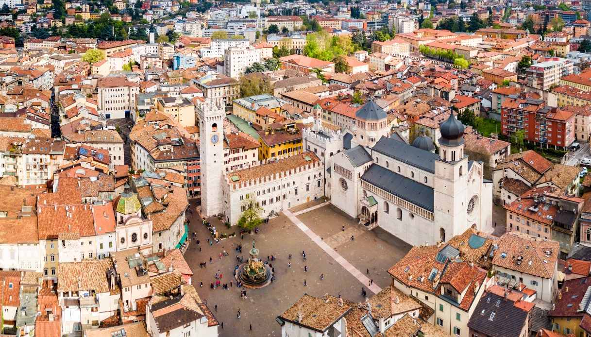 Viaggi in treno tra città e panorami da sogno con il Black Friday Trenitalia