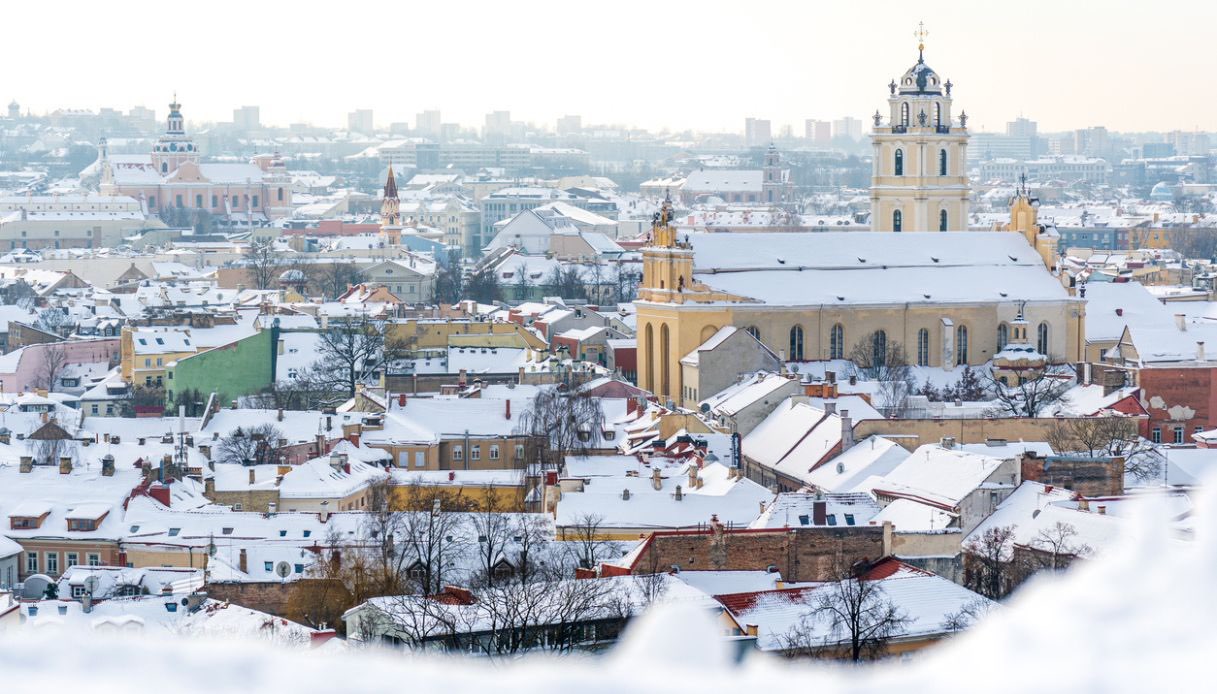 Alla scoperta delle città europee meno visitate in inverno con la cyber week di Ryanair