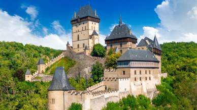 Castello di Karlštejn, dove la storia boema incontra la magia del Medioevo in Repubblica Ceca