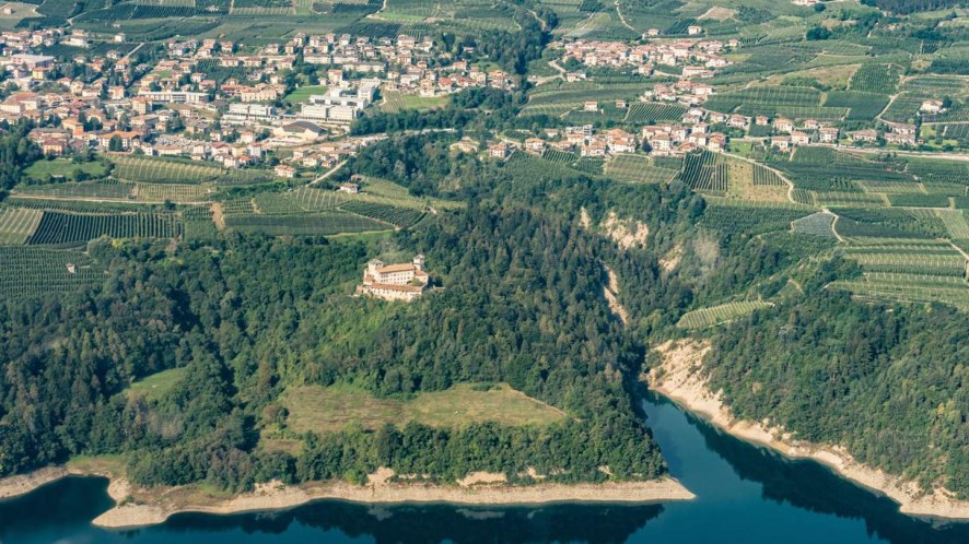 Cles, dove la natura abbraccia la tradizione: un viaggio nel cuore della Val di Non