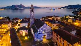 Natale sul Lago Maggiore, tra isole di luce, videomapping e mercatini