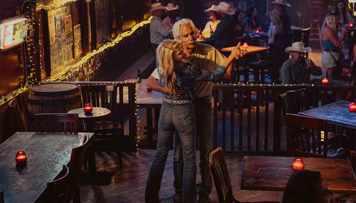 LANDMAN_2-fortworth-Billy-Bob’s-Texas