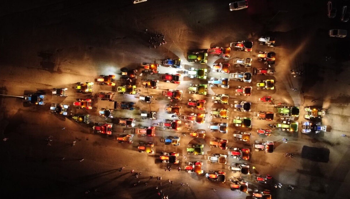 Albero di Natale formato dai trattori, Caltanissetta