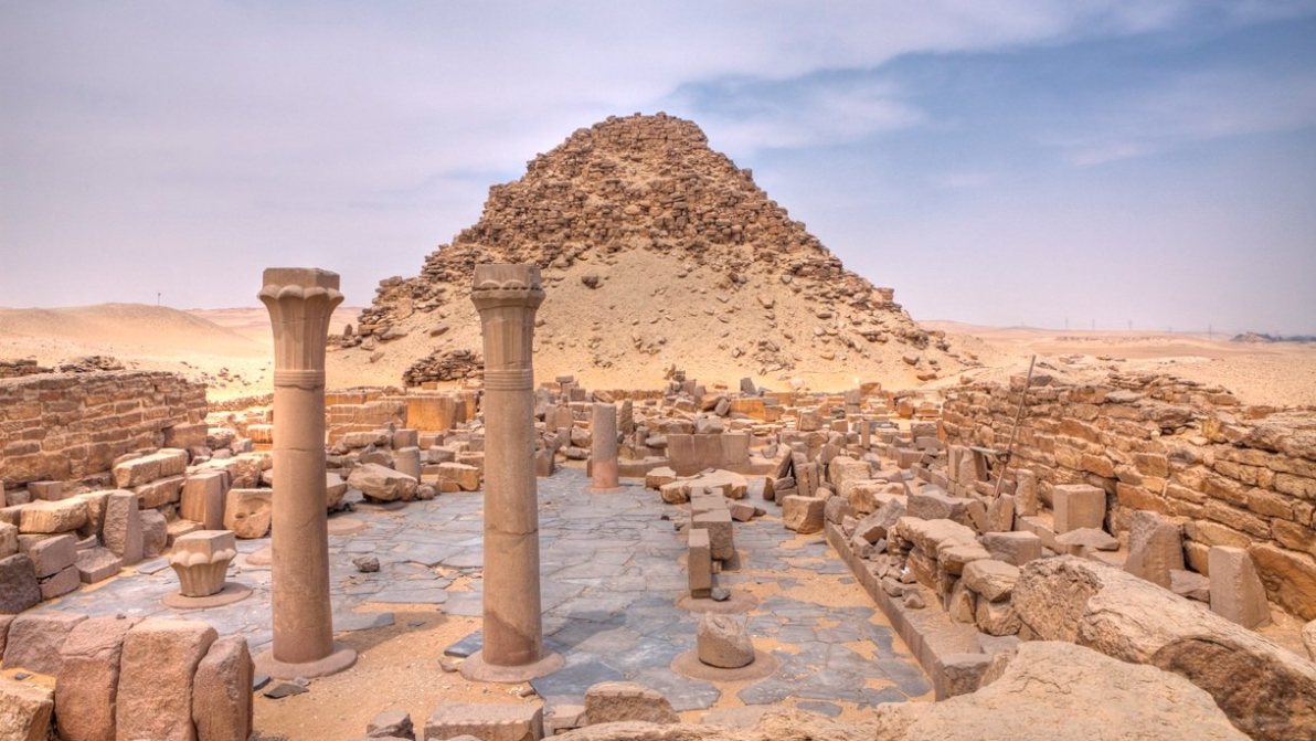 Scoperto in Egitto il tempio del sole di Nyuserre: il gioiello nascosto riemerge dal deserto
